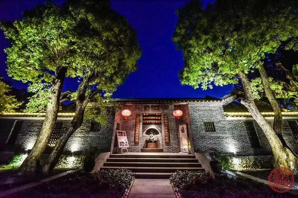 广东岭南风格青砖别墅园林工程4.jpg
